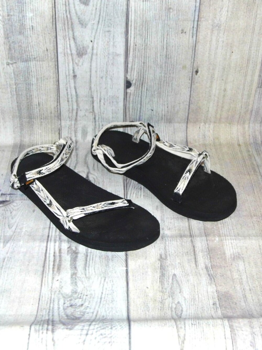 TEVA Original Universal Slim White/Black Sandals Womens Size 10